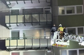 Polizei Mettmann: POL-ME: Sieben Anwohner bei Wohnungsbrand verletzt - Erkrath - 2301041