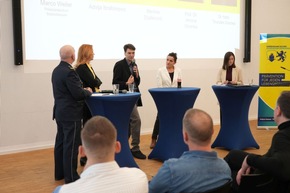 POL-OF: Fachtag des Polizeipräsidiums Südosthessen: Aufarbeitung der Jugoslawienkriege als Beitrag zu demokratischer Resilienz und bürgernaher Polizeiarbeit