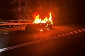 Polizei Wolfsburg: POL-WOB: PKW auf der B244 bei Helmstedt brennt vollständig aus