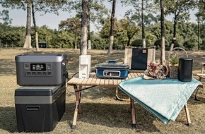 PEARL GmbH: revolt Powerstation & Solar-Generator HSG-1300 mit Notstrom-Funktion, 1920 Wh, 2.400 Watt: Strom für bis zu 11 Geräte - auch mit unterbrechungsfreiem Gerätebetrieb