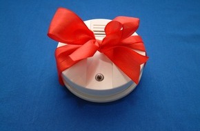 Deutscher Feuerwehrverband e. V. (DFV): DFV: DFV: Schenken Sie einen Rauchmelder Â Sicherheit unterm Weihnachtsbaum