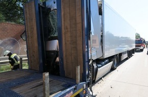 Polizeiinspektion Delmenhorst / Oldenburg - Land / Wesermarsch: POL-DEL: Autobahnpolizei Ahlhorn: Verkehrsunfall auf der Autobahn 1 im Bereich der Gemeinde Stuhr