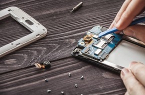 clickrepair: Smartphones im clickrepair Reparatur-Check: Günstig schlägt teuer
