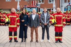 FW Wathlingen: Neue Einsatzkleidung für die Freiwillige Feuerwehr der Samtgemeinde Wathlingen