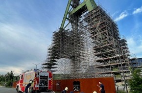 Feuerwehr Dinslaken: FW Dinslaken: Leistungsnachweis der Feuerwehren im Kreis Wesel