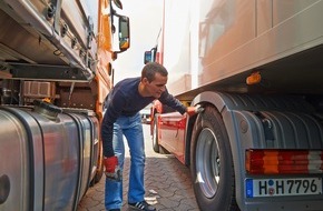 Delticom AG: Teure Lkw-Standzeiten vermeiden durch effizienten Reifenkauf bei Autoreifenonline.de