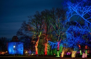 Erfurter Garten- und Ausstellungs gemeinnützige GmbH: So schön wird der Winter im egapark: Weihnachtliche Reise um die Welt - Fantasien aus Licht und Farben - Dinos erobern den Park