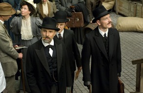 ZDF: David Cronenbergs "Eine dunkle Begierde" im ZDF-Montagskino / Free-TV-Premiere mit Starbesetzung (FOTO)