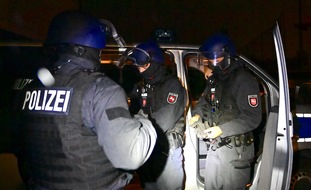 Polizeiinspektion Emsland/Grafschaft Bentheim: POL-EL: Großer Schlag gegen Organsierte Kriminalität - Dursuchungen und Festnahmen in mehreren Ländern