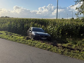FW-AUR: Betriebsstoffe nach Verkehrsunfall ausgetreten