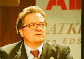 8. Handelsblatt Jahrestagung Energiewirtschaft 2001 in Berlin / Teil 1 von Teil 2