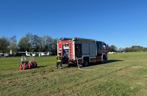Kreisfeuerwehrverband Bodenseekreis e. V.: KFV Bodenseekreis: Ultraleichtflugzeug &uuml;berschl&auml;gt sich