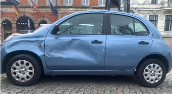Polizeidirektion Flensburg: POL-FL: Flensburg - Autofahrer fährt in parkenden Nissan und flüchtet, Polizei sucht Zeugen