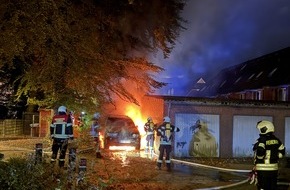 Freiwillige Feuerwehr Aurich: FW-AUR: Ausbreitung von PKW-Brand abgewendet