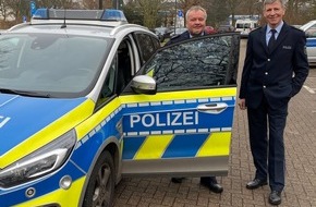 Kreispolizeibehörde Wesel: POL-WES: Schermbeck - Wechsel beim Bezirksdienst / Abteilungsleiter Rüdiger Kunst stellt Bezirksdienstbeamten vor