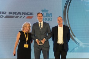 PM: DHL CARE Award für exzellente Transportleistungen geht an drei Frachtfluggesellschaften / PR: DHL CARE Awards: three major air carriers distinguished at the Life Science and Healthcare Conference