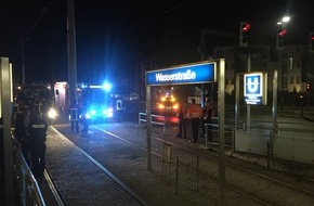 Feuerwehr Bochum: FW-BO: Person von U-Bahn erfasst
