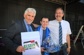 Polizei Bochum: POL-BO: "Besser ohne Messer": Giuseppe Venza (23) gewinnt Logowettbewerb