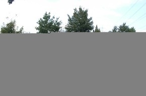 Polizeiinspektion Hildesheim: POL-HI: Verkehrsunfall mit mehreren Verletzten und hohem Sachschaden