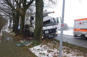 Polizeiinspektion Lüneburg/Lüchow-Dannenberg/Uelzen: POL-LG: ++ "kurios" - Lkw verunfallt an gleicher Stelle - gegen Leitplanke und Bäum gefahren ++ Auseinandersetzung - Polizei erwischt fliehenden Täter ++ Vortäuschen einer Freundschaft - ...