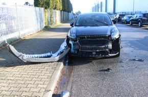 Polizei Düren: POL-DN: Hoher Sachschaden nach Unfallflucht - Zeugen gesucht