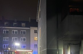 Feuerwehr Essen: FW-E: Wohnungsbrand in einem Mehrfamilienhaus - eine Person leicht verletzt
