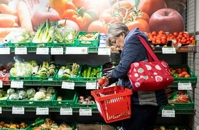 Caritas Schweiz / Caritas Suisse: Aumenta la richiesta di alimenti a prezzi contenuti / Triste record di fatturato per i negozi Caritas