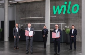 Hellmann Worldwide Logistics: Wilo und Hellmann unterzeichnen Vertrag für globale Zusammenarbeit im Bereich Logistik
