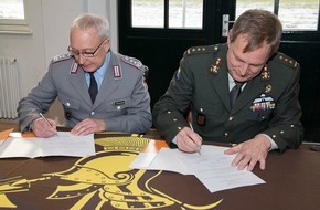 Presse- und Informationszentrum der Streitkräftebasis: ABC-Abwehr aus einer Hand / Niederländisch-Deutsche Patenschaft besiegelt