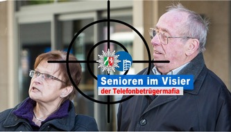 Polizeipräsidium Oberhausen: POL-OB: Aufmerksame Bankmitarbeiter - Seniorin (81) geschützt