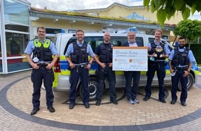 Kreispolizeibehörde Hochsauerlandkreis: POL-HSK: Spende für Kinder- und Jugendhospiz in Olpe