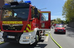Feuerwehr Leichlingen: FW Leichlingen: Gemeldeter Wohnungsbrand - Geschlossene Zimmert&uuml;re verhindert Rauchausbreitung