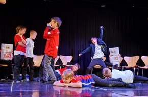 Stiftung Ravensburger Verlag: Starke Kinder machen Theater / Bewerbungsstart Theater.Klasse: neues Förderprojekt der Stiftung Ravensburger Verlag unterstützt Theater an Schulen in Baden-Württemberg mit jeweils bis zu 3.500 Euro