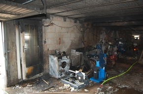 Polizeidirektion Kaiserslautern: POL-PDKL: Fritteuse verursacht Garagenbrand