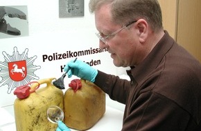 Polizeiinspektion Hameln-Pyrmont/Holzminden: POL-HOL: Polizei: "Es war vorsätzliche Brandstiftung!" Nächtlicher Großeinsatz der Feuerwehr in Holzminden