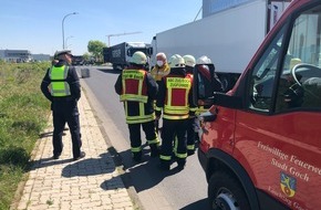 Freiwillige Feuerwehr der Stadt Goch: FF Goch: Ladung beschädigt: Flüssigkeit lief aus
