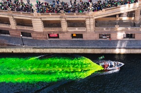 St. Patrick&#039;s Day in Chicago: eine Stadt trägt Grün