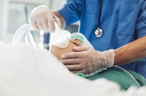 Mobil Krankenkasse: Konzept für ambulante Operationen / Die Mobil Krankenkasse fördert den Einsatz nachhaltiger Narkosegase