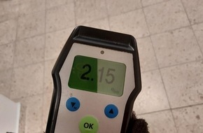 Bundespolizeiinspektion Flensburg: BPOL-FL: Alkoholisierter Man beleidigt Polizisten und leistet Widerstand