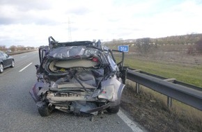 Verkehrsdirektion Mainz: POL-VDMZ: LKW fuhr ungebremst auf Pannen-PKW - Insasse hatte das Auto zuvor bereits verlassen