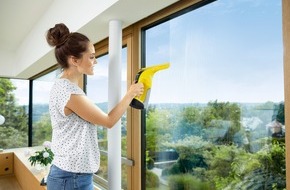 Alfred Kärcher SE & Co. KG: Kärcher gibt Tipps für den richtigen Umgang mit Fenstersaugern für streifenfreien Glanz