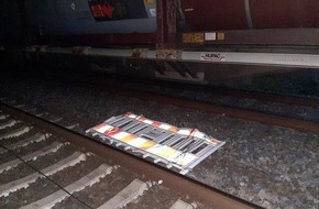 Bundespolizeidirektion Sankt Augustin: BPOL NRW: Güterzug überfährt ins Gleis gelegtes Hindernis - Bundespolizei sucht Zeugen