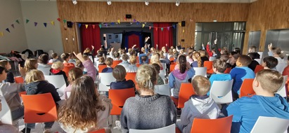 Polizeiinspektion Celle: POL-CE: Die Präventionspuppenbühne der Polizeidirektion Lüneburg legte auf ihrer Jahrestour wieder einen Halt in Celle ein