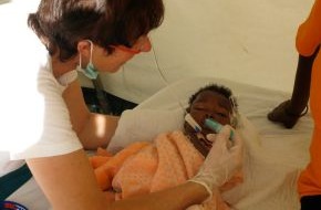 nph Kinderhilfe Lateinamerika e.V.: Hilfe für Cholerapatienten in Haiti / action medeor und nph deutschland kooperieren (BILD)