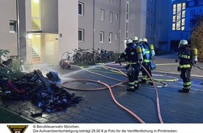 Feuerwehr München: FW-M: Kellerabteil brennt aus (Schwabing)