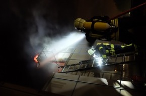 Feuerwehr Gelsenkirchen: FW-GE: Feuer in einem Restaurant in der Neustadt