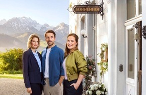 SAT.1: Malerische Bergkulisse, f&uuml;nf ungleiche Geschwister und eine neue Praxis: SAT.1 er&ouml;ffnet im Sommer "Die Landarztpraxis - Team Sonnenhof"