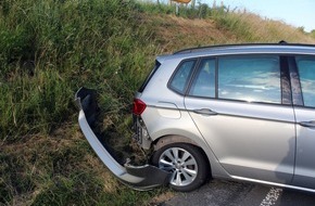 Kreispolizeibehörde Olpe: POL-OE: 48-Jährige verursacht Verkehrsunfall