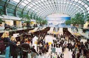 MEDICA: Erneut Besucher-Rekord für MEDICA in Düsseldorf: Weltgrößte Medizinmesse belebt den Markt