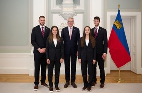 F&uuml;rstentum Liechtenstein: Bildungsminister Daniel Oehry verabschiedet die WorldSkills-Delegation nach Shanghai